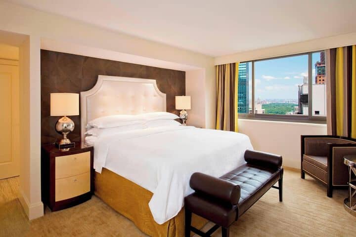 Room 10 of 85