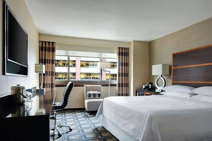Room 26 of 85